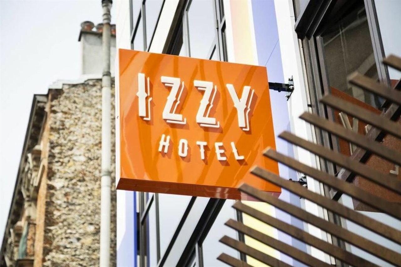 Hotel Izzy Issy-les-Moulineaux Bagian luar foto