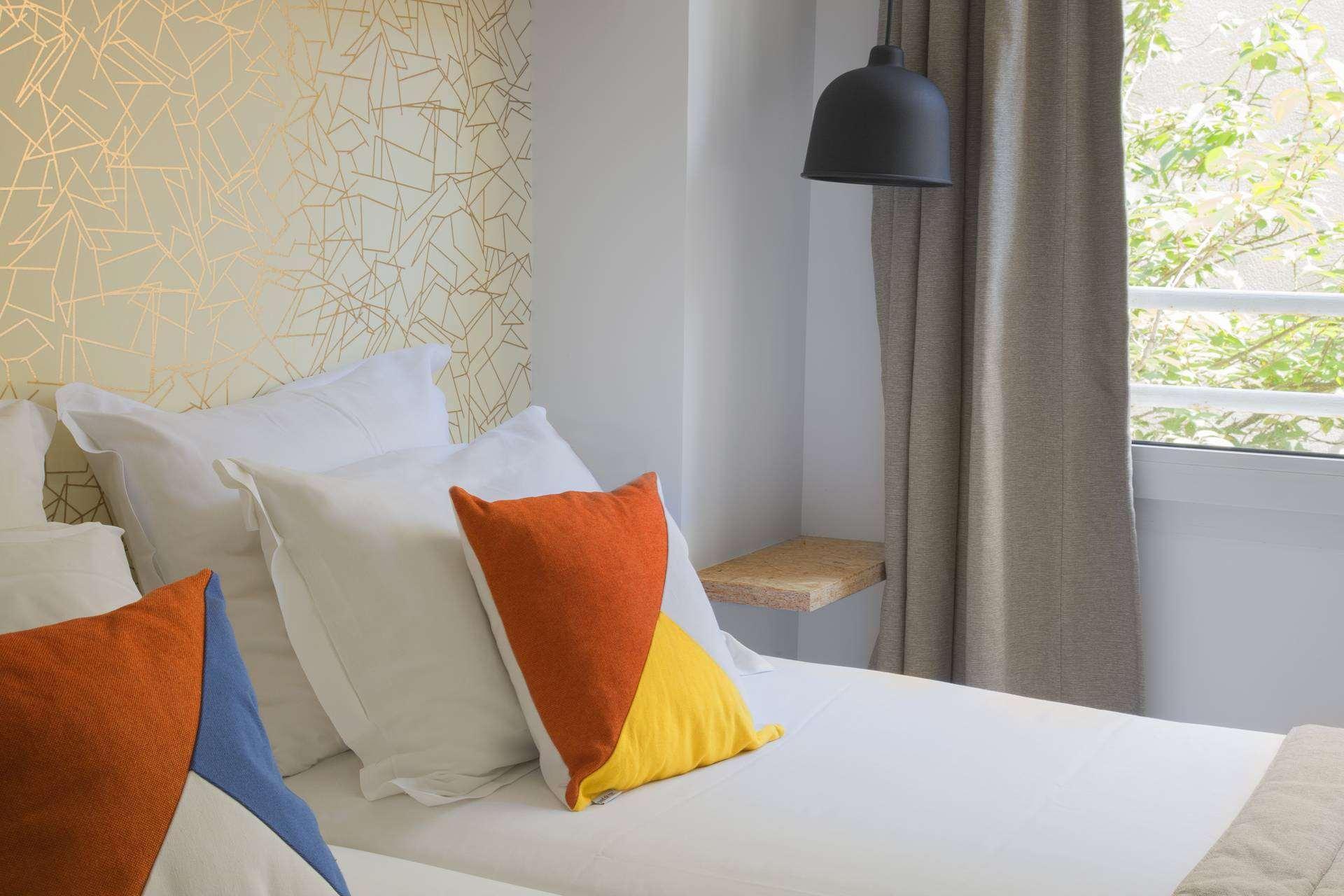 Hotel Izzy Issy-les-Moulineaux Bagian luar foto