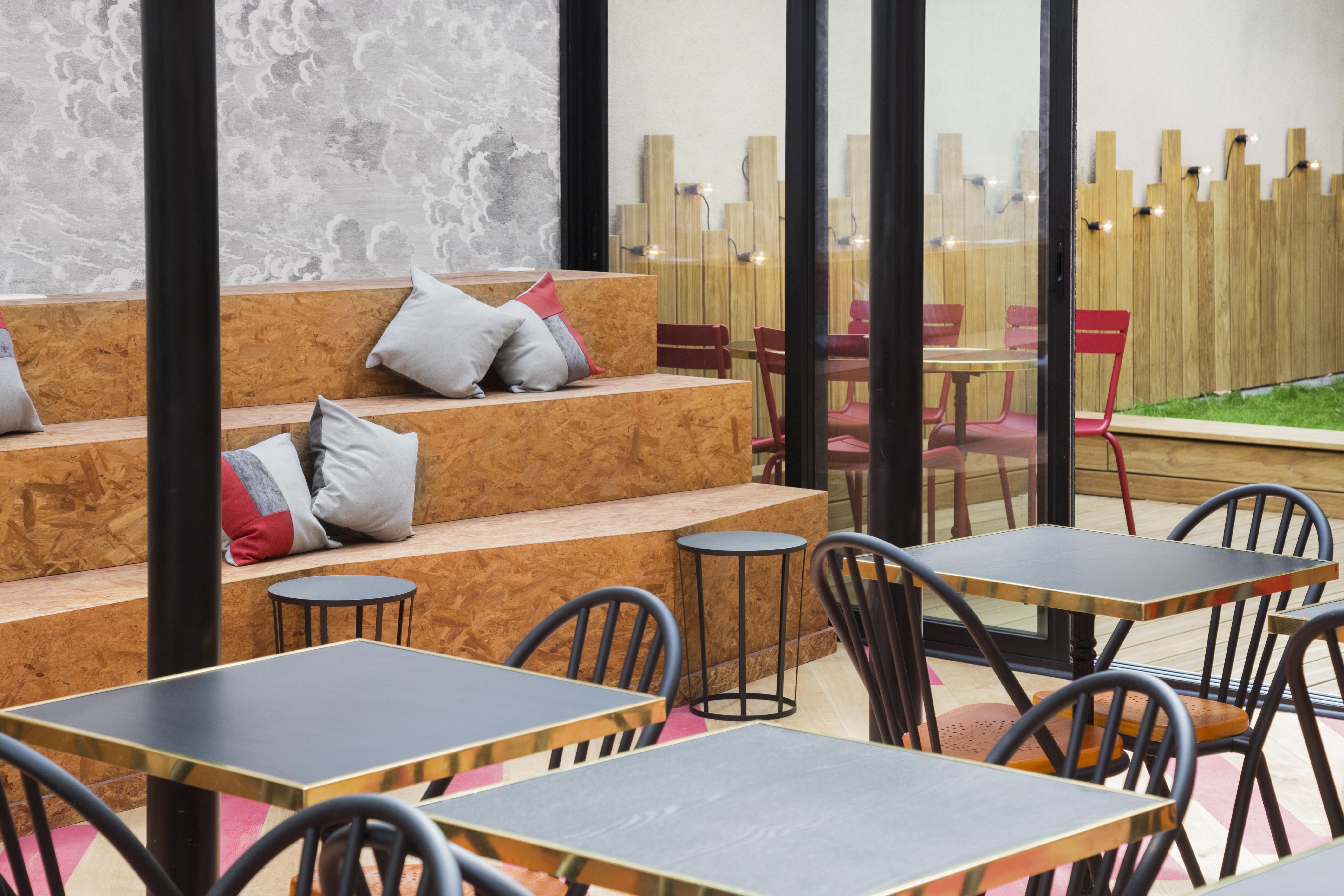 Hotel Izzy Issy-les-Moulineaux Bagian luar foto