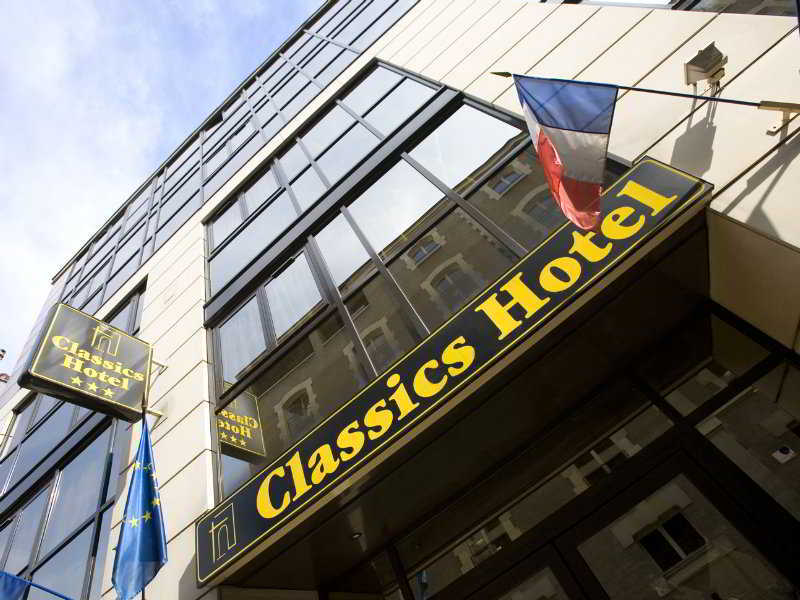 Hotel Izzy Issy-les-Moulineaux Bagian luar foto