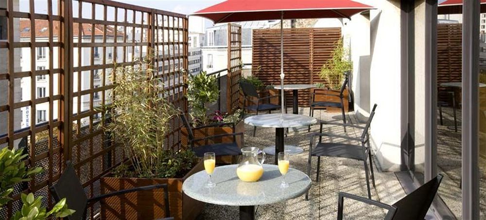 Hotel Izzy Issy-les-Moulineaux Bagian luar foto